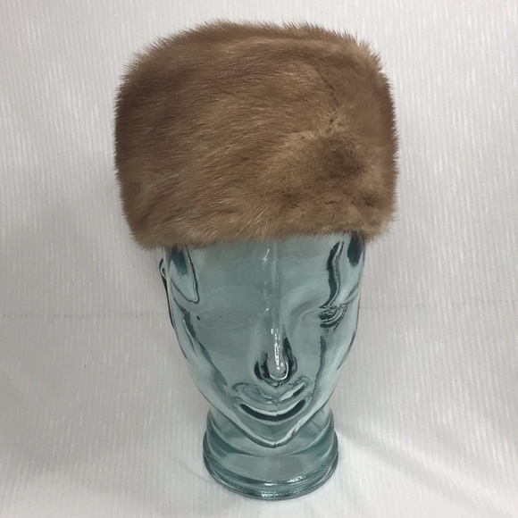 Lovely mink pillbox style hat light excellent main image 8